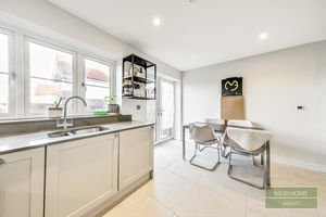 Photo 21- click for photo gallery